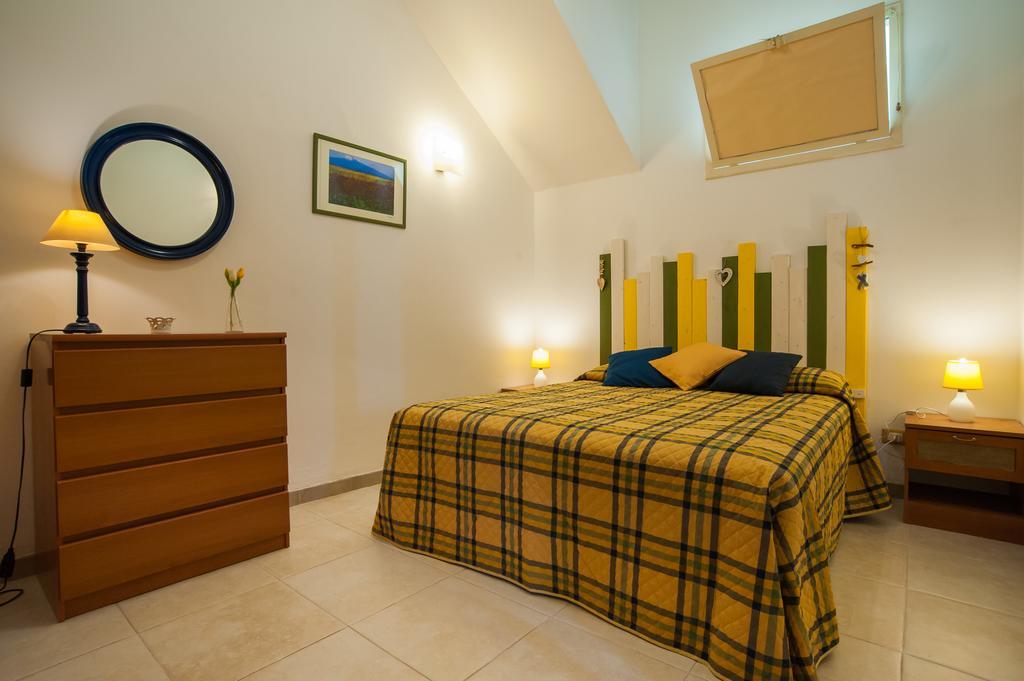 Villa Margiu - Casa Ossino Agnone Bagni Exteriér fotografie